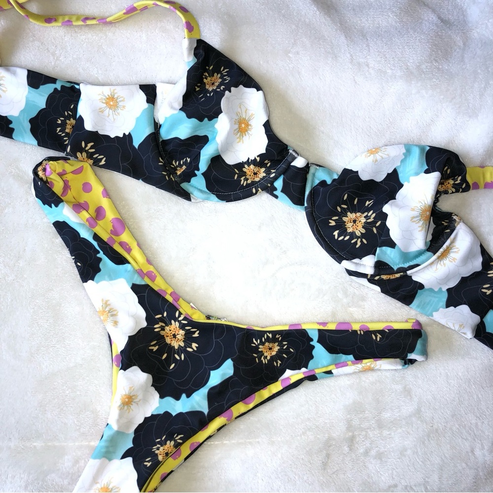 MOANA BIKINI NEVER WORN, NEW WITH TAGS, SIZE M
